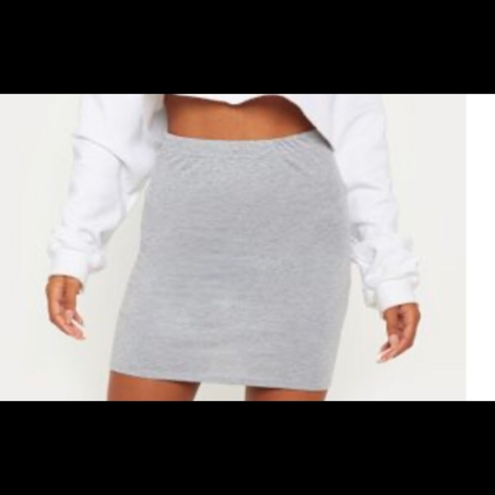 Grey stretchy skirt